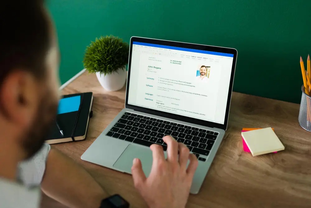 Thumbnail for Create a Standout Professional Resume: Boost Your Chances with Jobcadu Resume Builder
